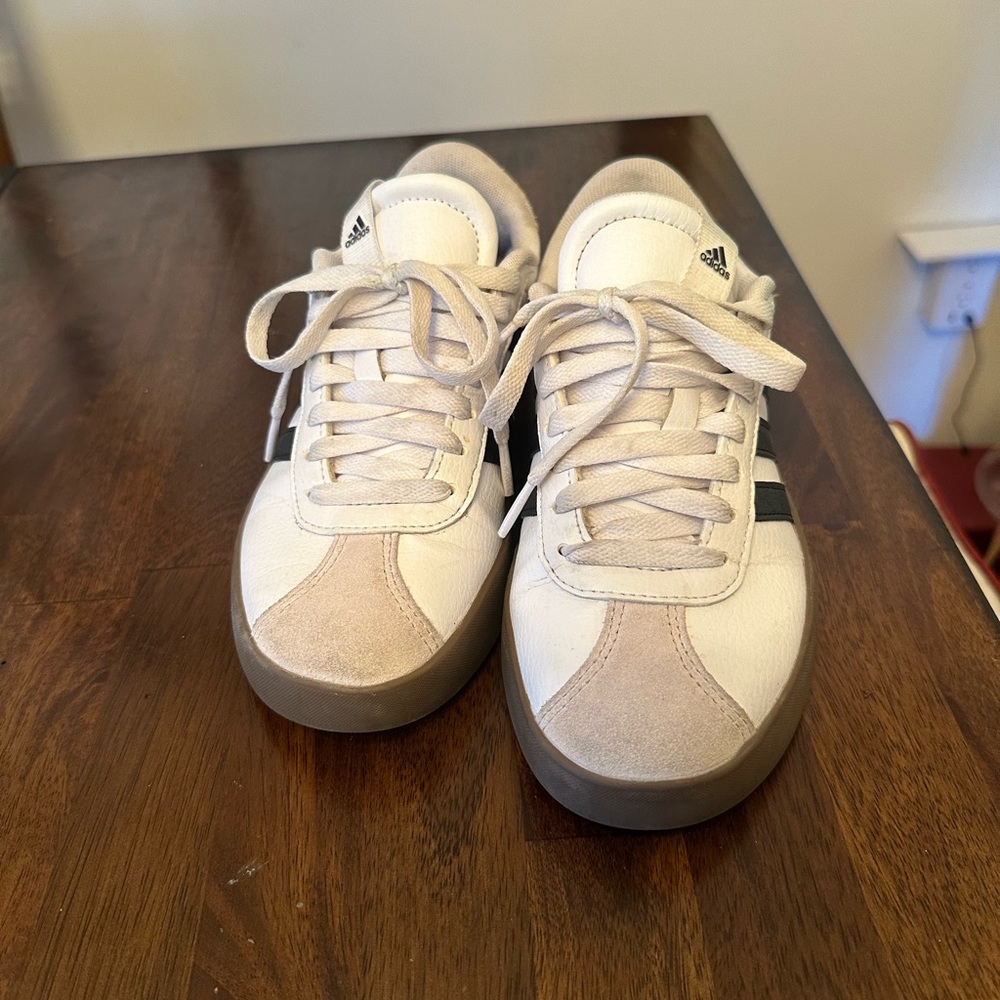 Adidas VL Court Women's Fashion Lifestyle Daily Shoes Sneakers women, Sz 5.5